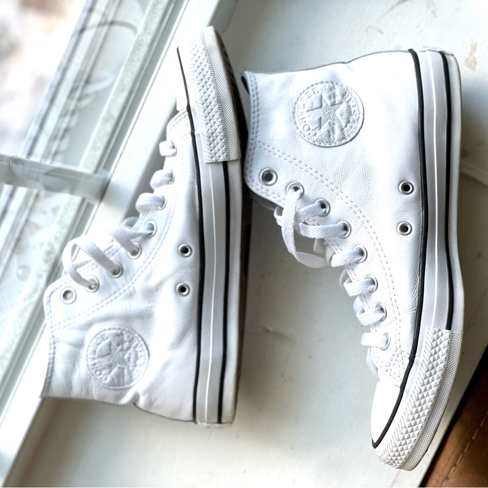 White Leather Converse High Top Sneakers 8.5